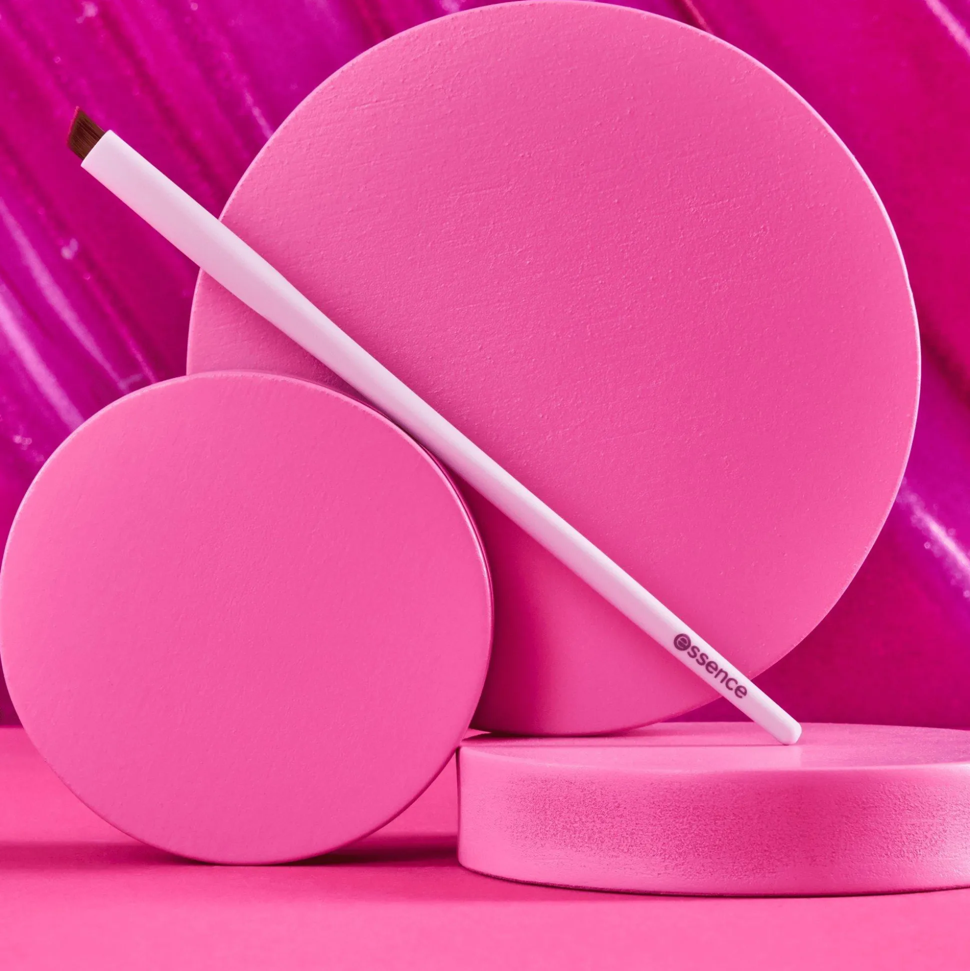 essence Pinsel & Tools>eyeliner brush