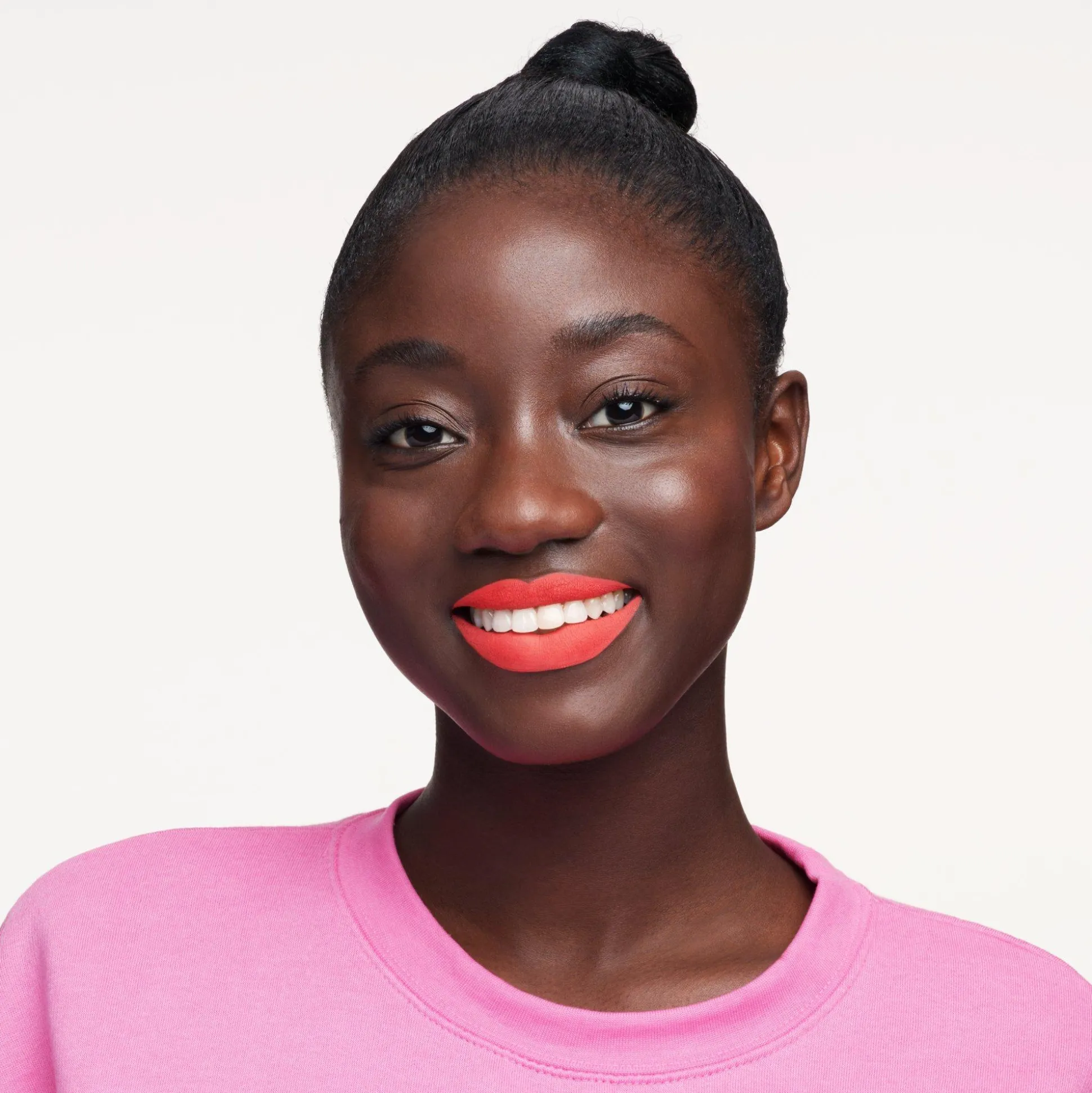 essence Lippenstift>8h matte liquid lipstick 09 - Fiery Red