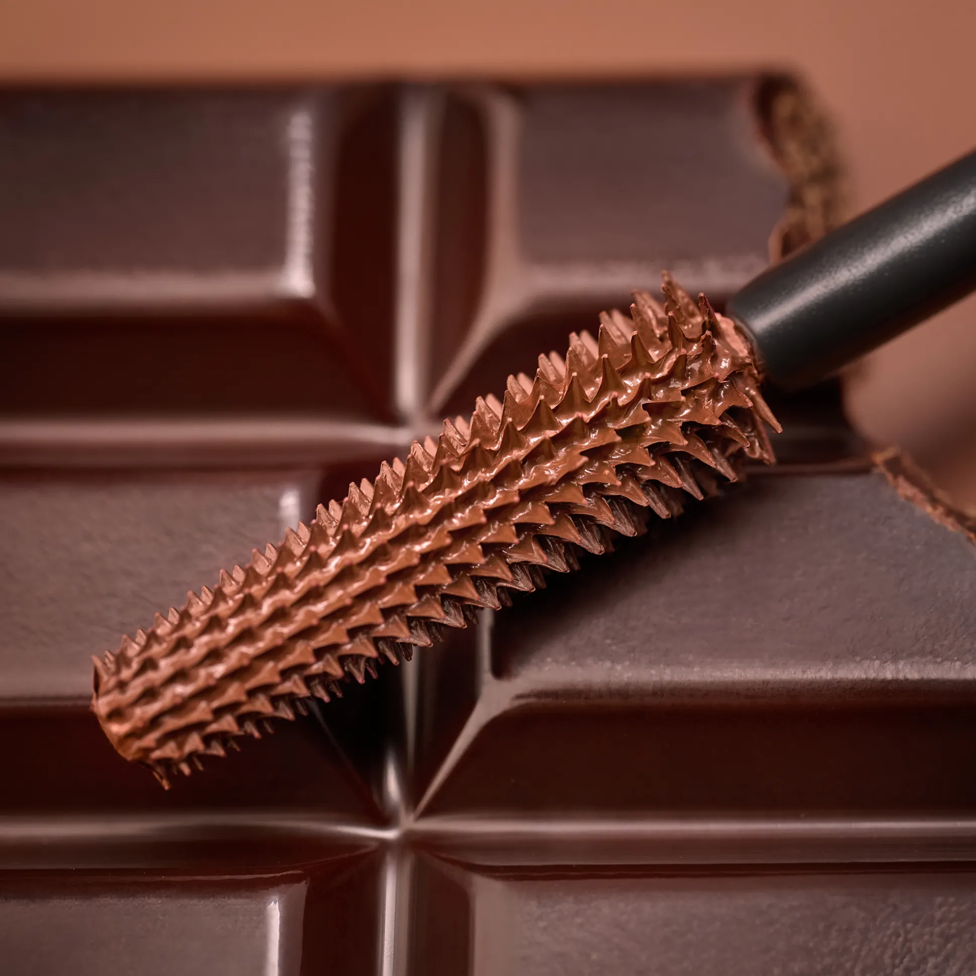 essence Mascara>LOVE IT A CHOCO' LOT! lash WITHOUT LIMITS BROWN EXTREME LENGTHENING & VOLUME MASCARA