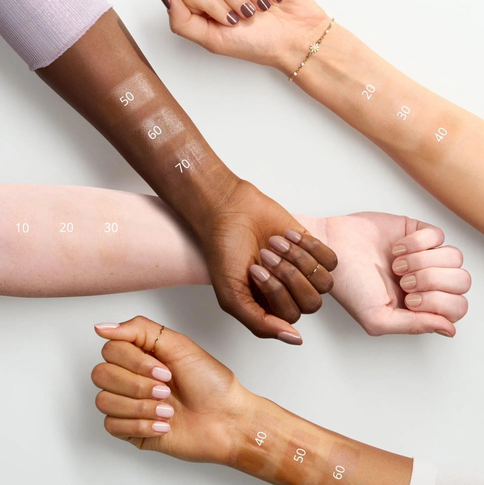essence Primer & Fixingsprays>MAGIC FILTER glow booster 10 - Light