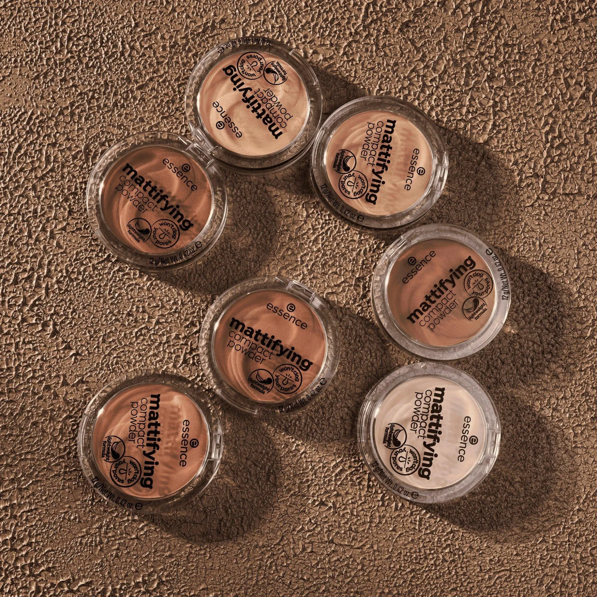 essence Puder>mattifying compact powder 30 - medium beige