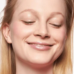 essence Foundation><noscript><img width=