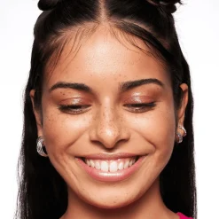 essence Foundation><noscript><img width=