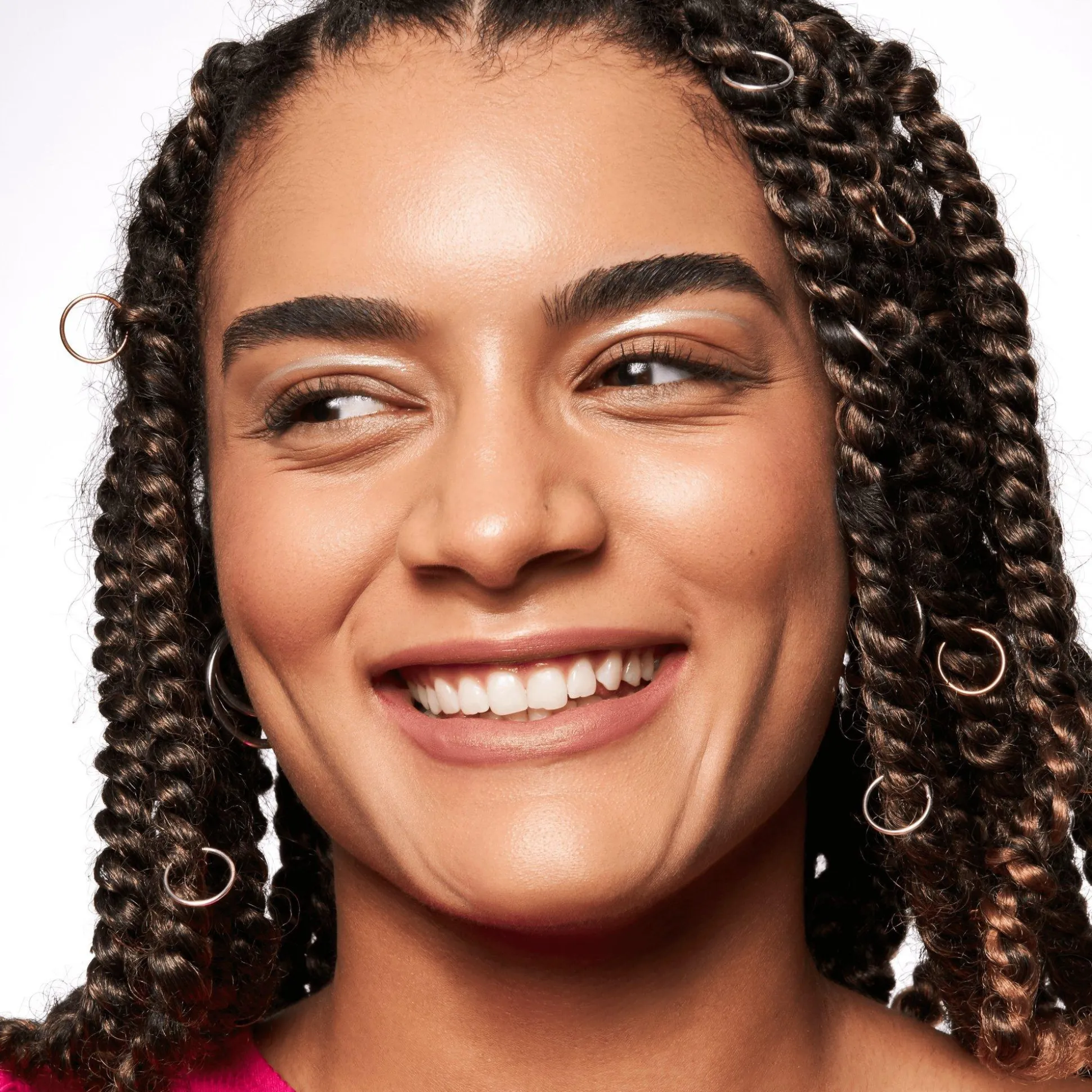 essence Foundation>SKIN tint 60 -