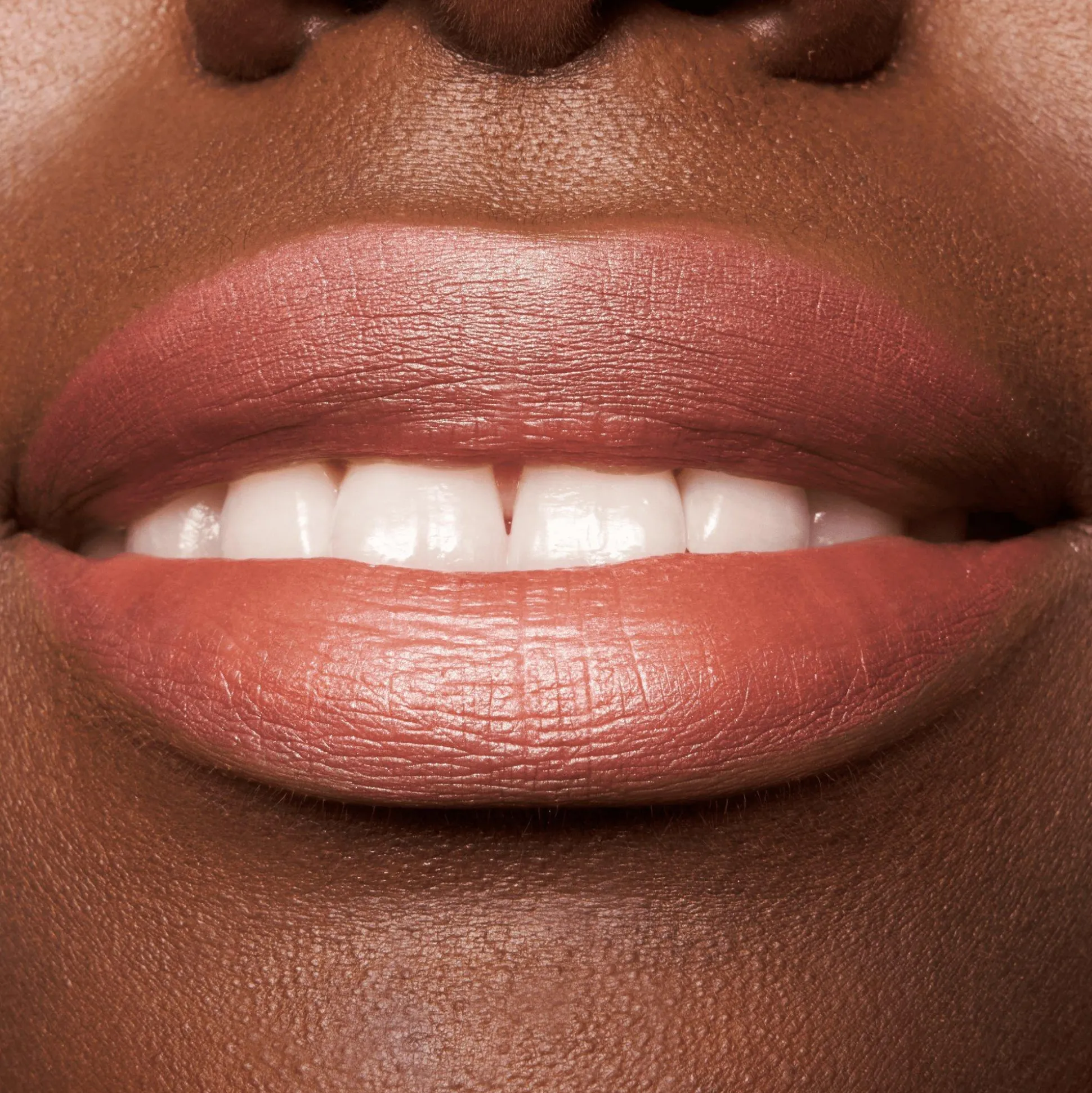essence Lipliner>soft & precise LIP PENCIL 303 - Delicate