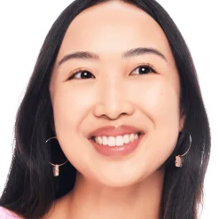 essence Foundation><noscript><img width=